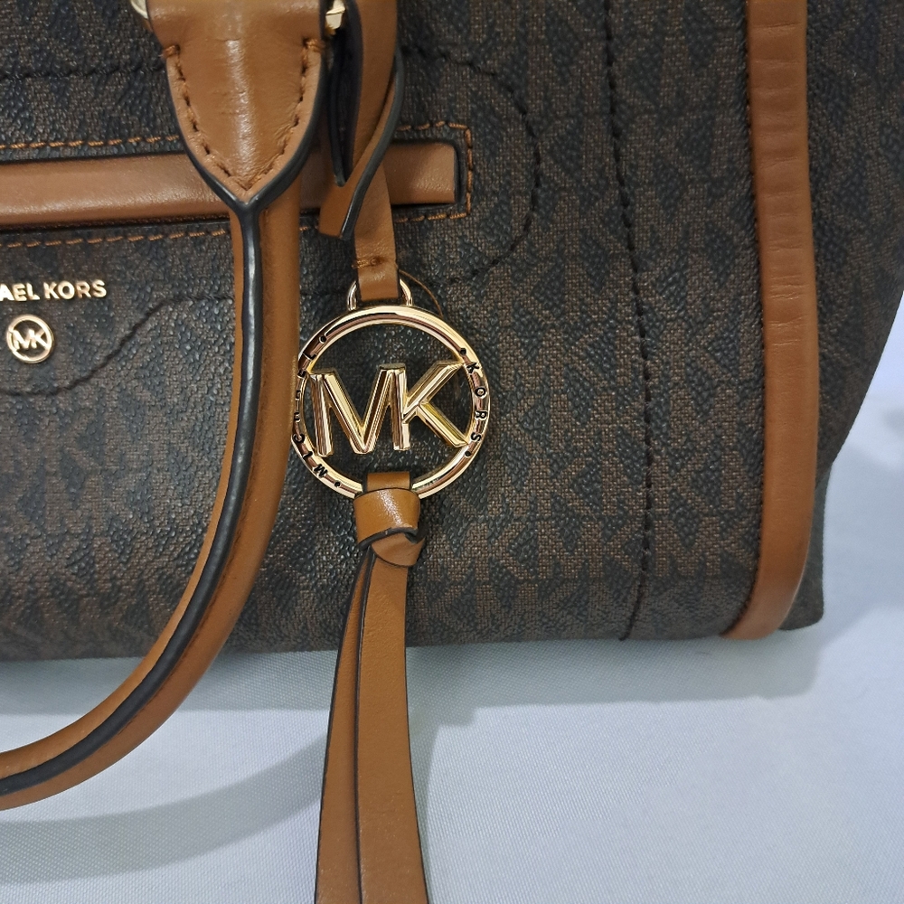 Michael Kors Brown Tan Satchel with Signature Design - Picture 3 of 12